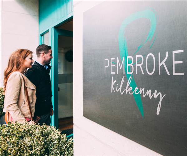 Pembroke Hotel Kilkenny Entrance