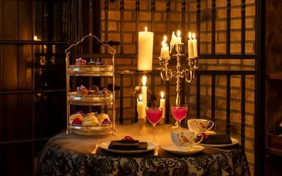 Midnight afternoon tea1