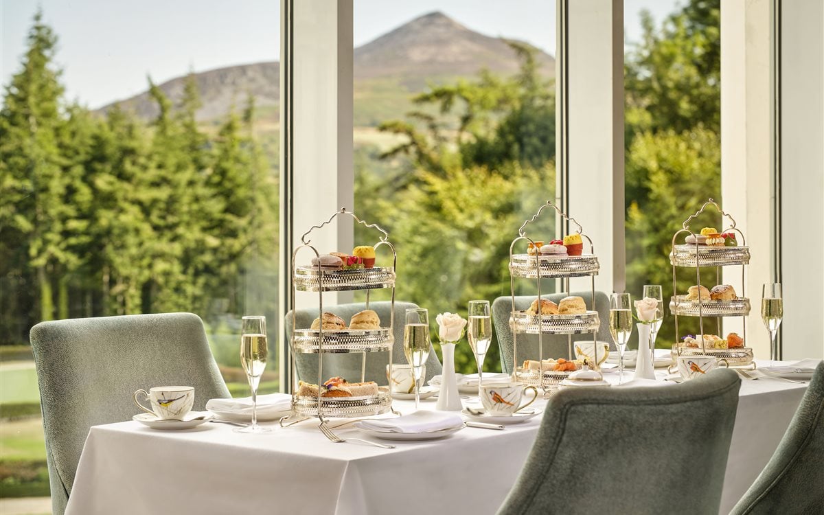 Afternoon Tea with Prosecco