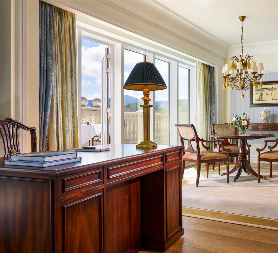 Powerscourt Suite Lounge