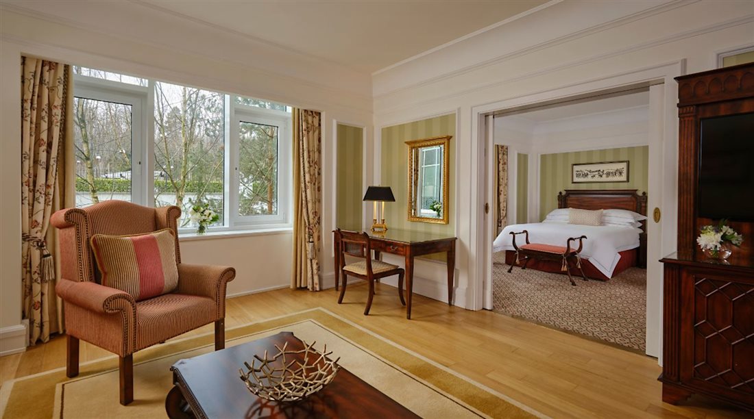 Interconnecting Room  Large