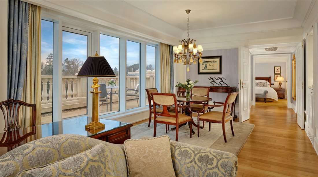 Powerscourt Suite  Large