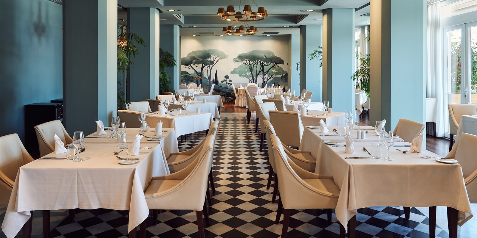 Rock Hotel Alfreds Restaurant 2