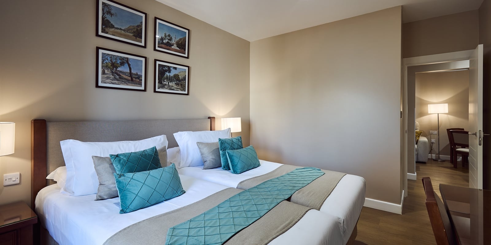Family Suite Room2