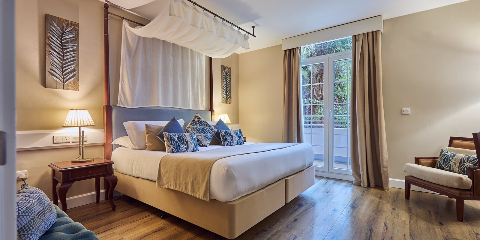 Suite with SeaViewBalcony Bedroom1