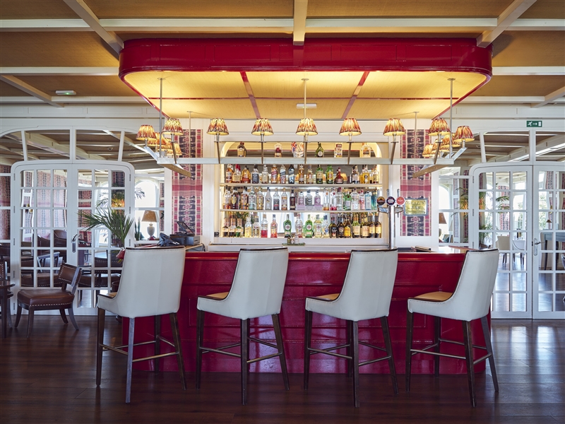 Bar Area2