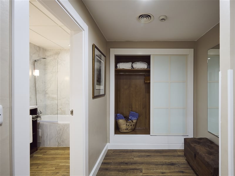 Executive Suite1