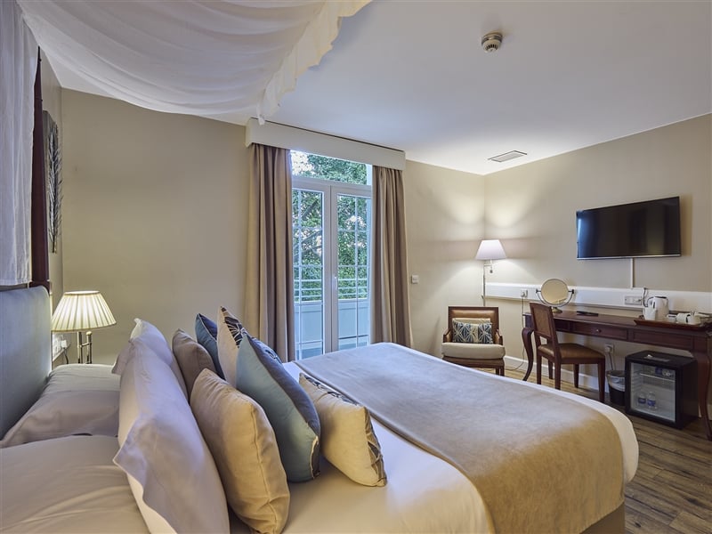 Executive Suite3