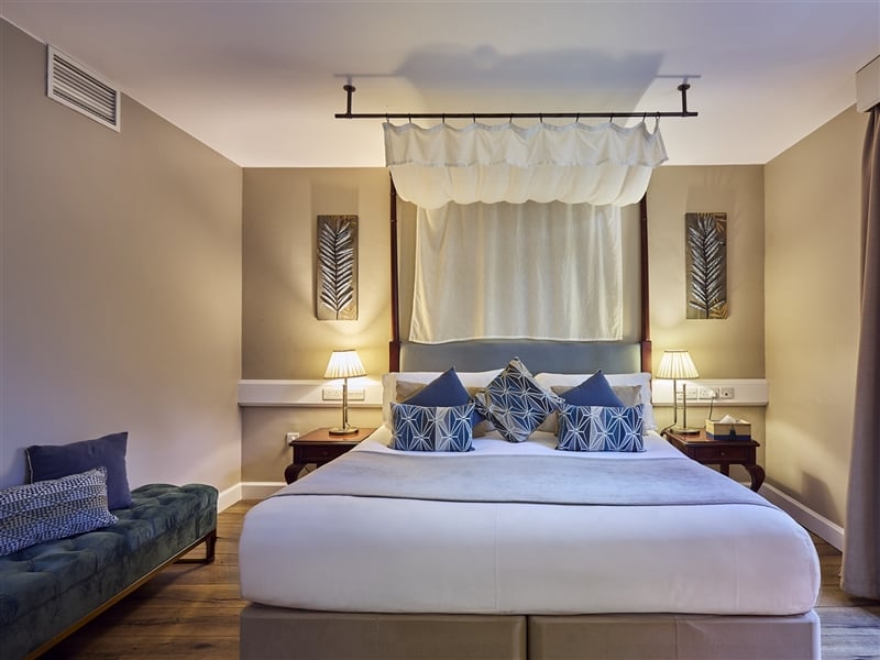 Executive Suite4