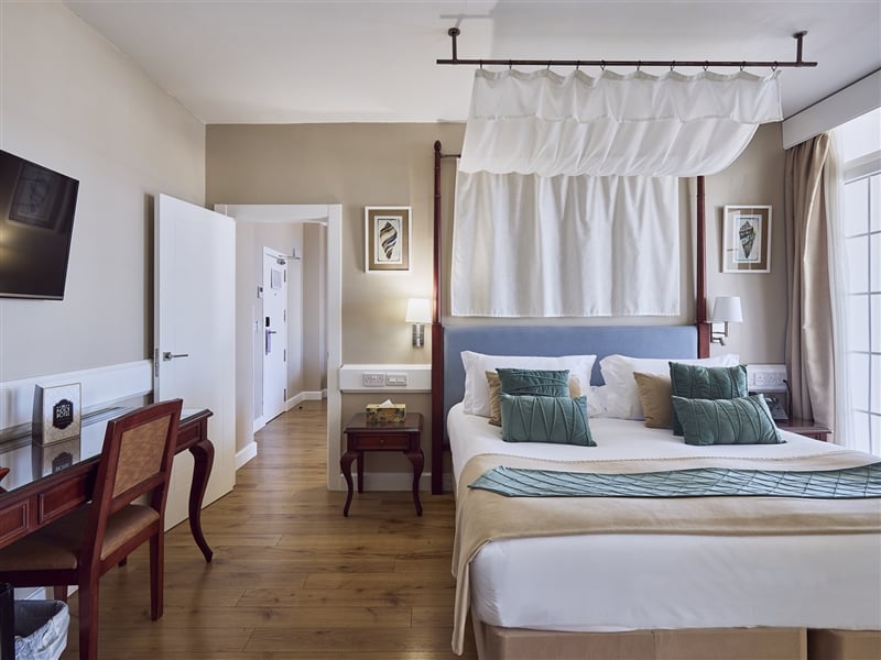 Grand Terrace Suite6