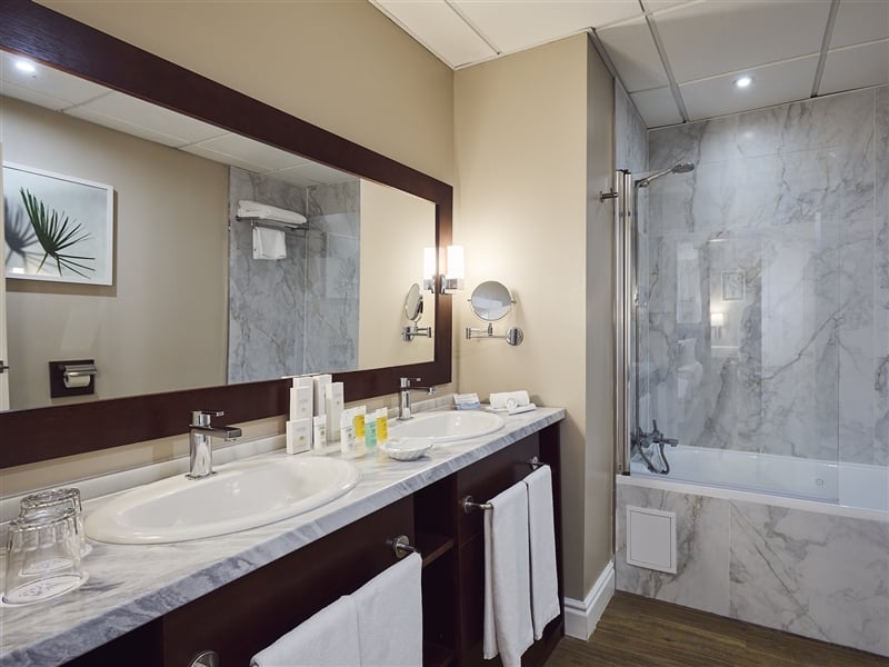 Grand Terrace Suite8