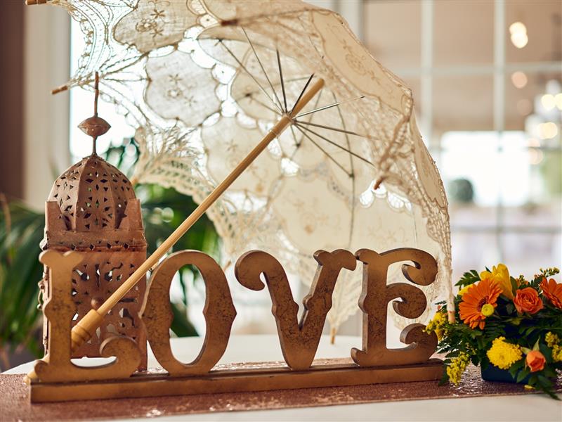 Wedding Love sign