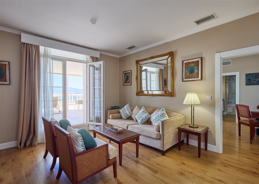 Rock_Hotel_Grand_Terrace_Suite_Living_Room1_P4_1.jpg