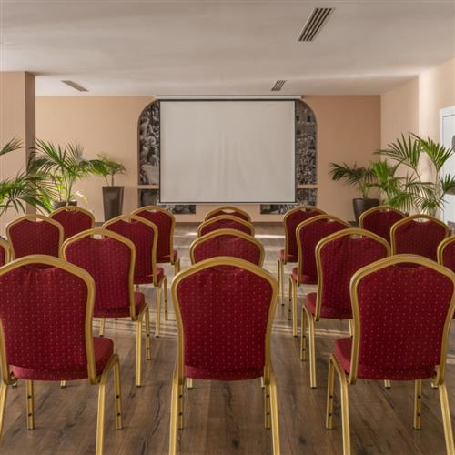 MVC230930001 Rock Hotel Victory Suite Th