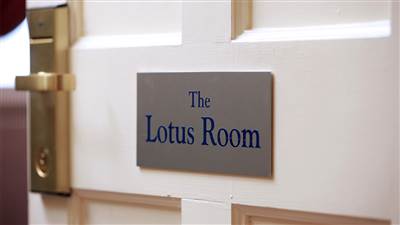 Luxury Suite - Lotus