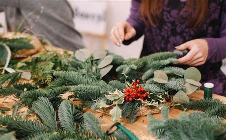 traditional christmas wreath making yarn