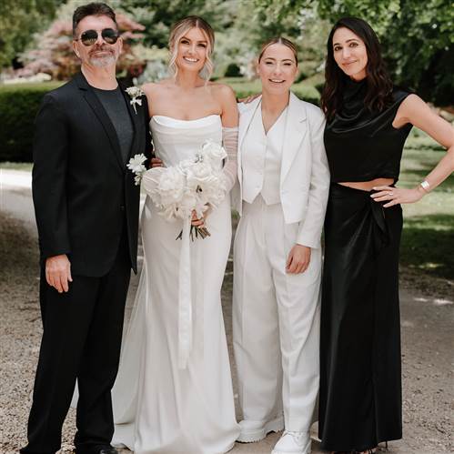 06 14 24 Emilia and Lucy Spraggan Smith