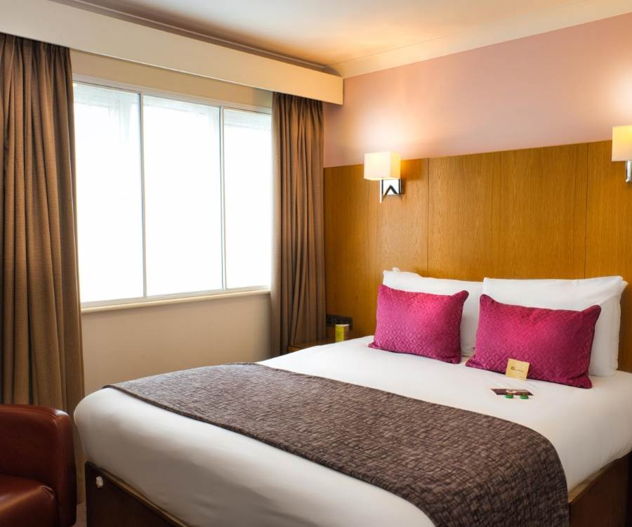 Double Room The 3-star Skeffington Arms Hotel in Galway City