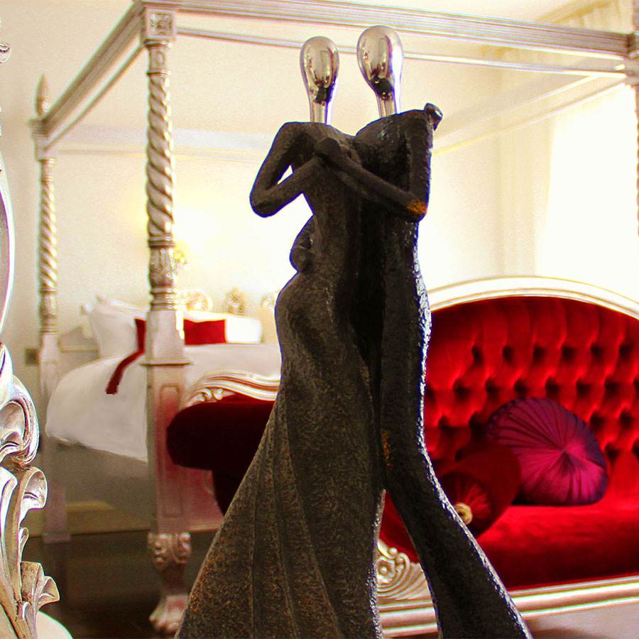 Rooms & Suites