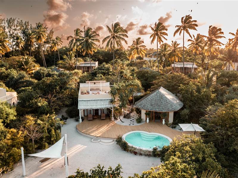 Beachfront One-bedroom villa  - Aerial v