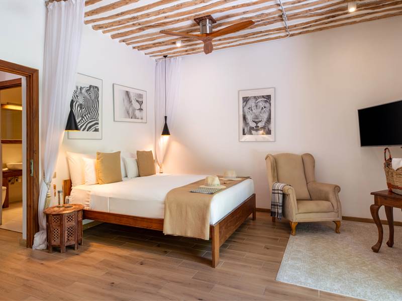 Cinnamon quadruple room  double room