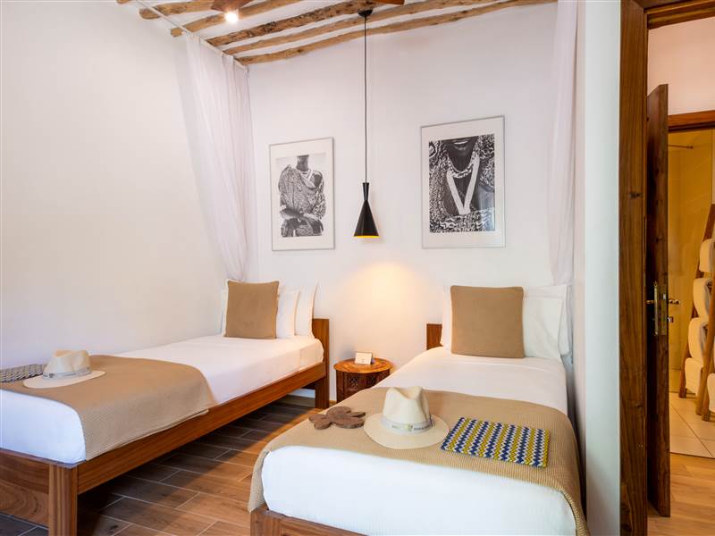 Cinnamon quadruple room  twin room fron