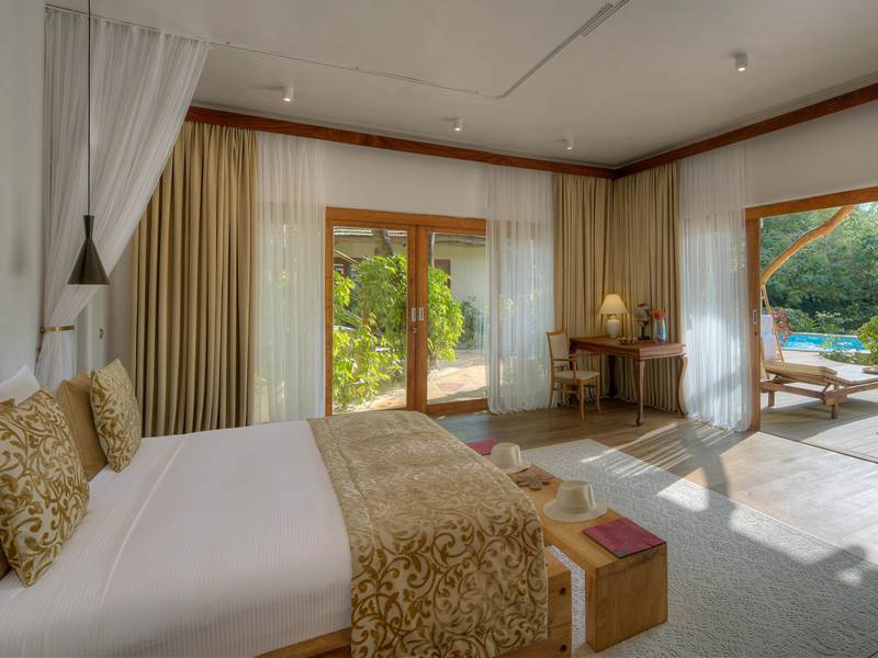 Deluxe Room with Shared Pool