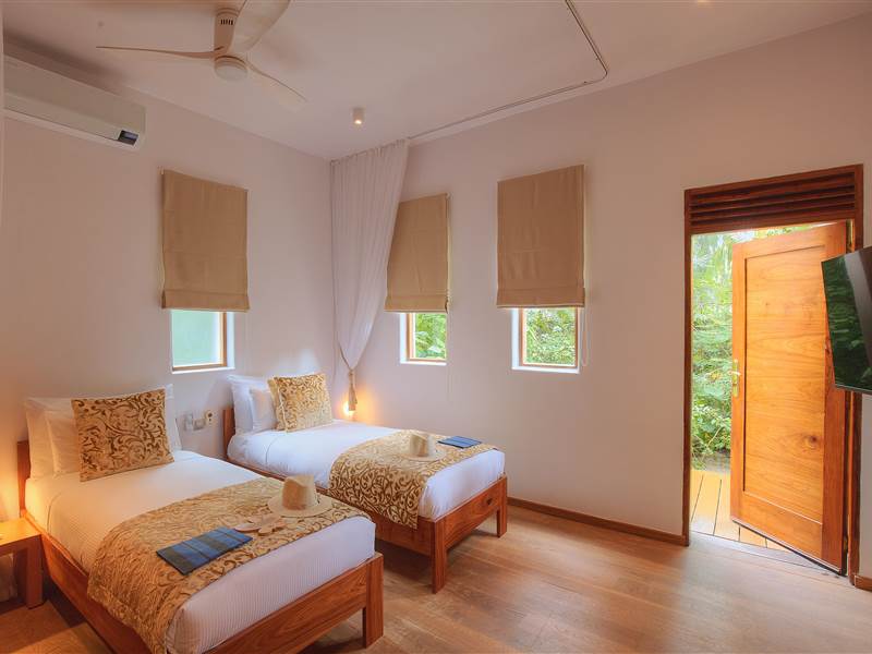 Five bedroom villa  Children room