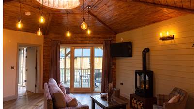 Large 2 bed family cabin