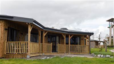 Large 2 bed family cabin 