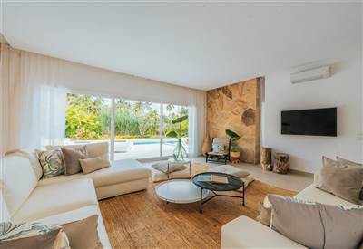 Living Family Villa
