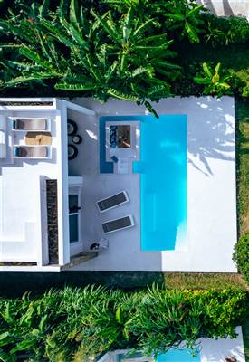 One bedroom beach front villa