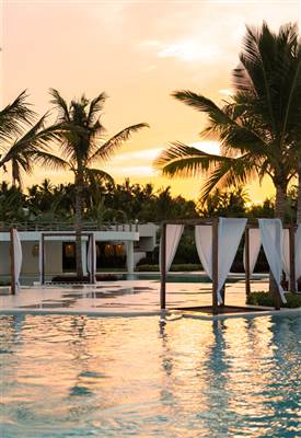 Ycona Beach Lounge(9)