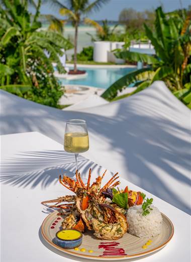 Ycona Beach Lounge